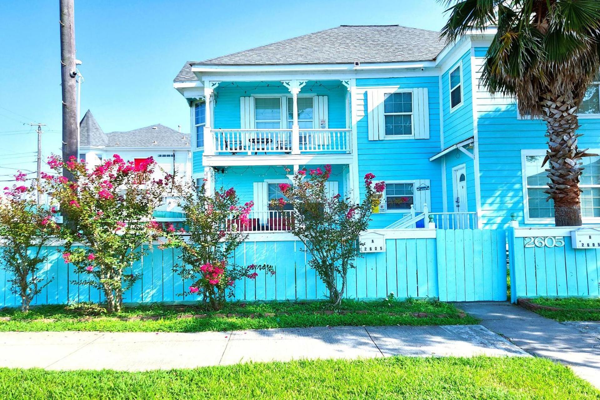 Casaazul-2605A-Couples Retreat By Beach & Pleasure Pier 1 Block Away- 2Bed 2Bath- 7 Minutes To Cruise Terminal Galveston Eksteriør bilde